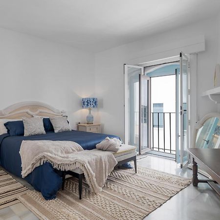 Luxurious Frontline Penthouse In Puerto Banus Marbella Exterior foto